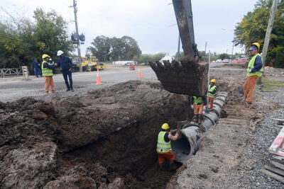 La Plata: Avanza la obra de ensanche de la Av. 131 en Hernández y Gorina