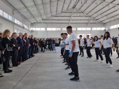 Patagones: La Escuela Secundaria N°2 inauguró el salón de usos múltiples