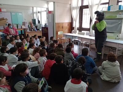 Nueve de Julio: Brindan charlas de Educación Vial en la Escuela N° 50
