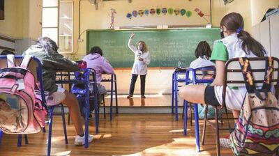 Educación: De diez alumnos que inician el secundario, apenas cuatro terminan