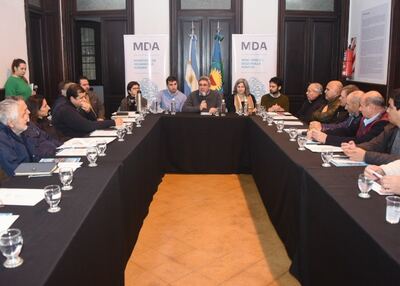 La Provincia presentó el programa "Fomento a la Fruticultura"