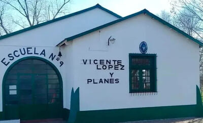 Navarro: Desarrollan trabajos de acondicionamiento y pintura general en escuelas primarias