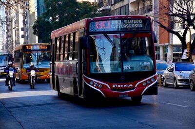 La UTA realiza un paro de colectivos por 48 horas en el interior del país