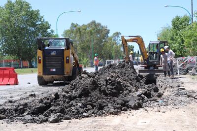 Ensenada: Avanzan los trabajos de abastecimiento de agua y mantenimiento de espacios públicos