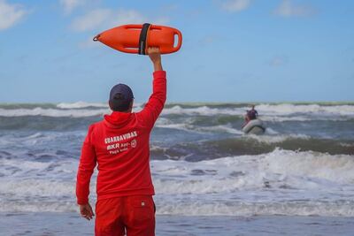 Mar del Plata: Comenzó el operativo de seguridad en playas con 700 guardavidas