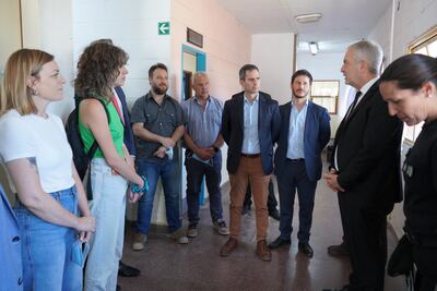Alak y funcionarios de salud recorrieron el hospital de la Unidad 33 de Los Hornos