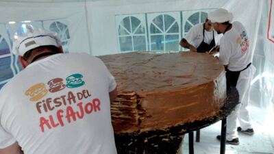 Gonzales Chaves: Llega la Fiesta del Alfajor y preparan uno de 600 kilos