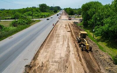 Moreno: Avanzan las obras de pavimentación de la segunda calzada de la Ruta 25