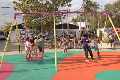 Morón: Quedó inaugurada la Plaza de los Jardines