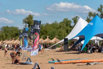 San Nicolás: Se desarrolló la primera competencia de Sup Race en El Arenal