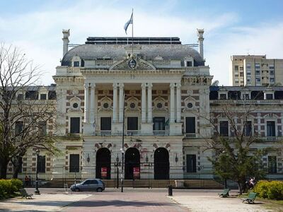 La Provincia y gremios docentes se reúnen para revisar el acuerdo salarial