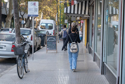 San Isidro: Renuevan las veredas en los centros comerciales de la ciudad