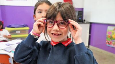 Vicente López: El programa "Ver para Crecer" entregó anteojos a más de 170 alumnos y docentes