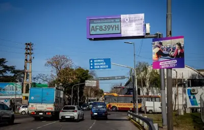 Quilmes: Continúa la colocación de lectores de patentes en ingresos y egresos del partido