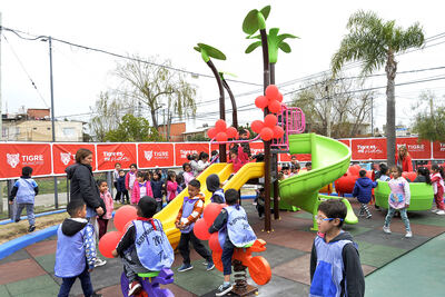 Tigre: Presentaron los nuevos juegos del Jardín N°945