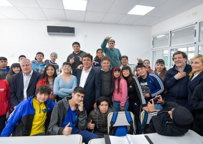 La Matanza: Kicillof recorrió el nuevo edificio de la Escuela Secundaria N°68