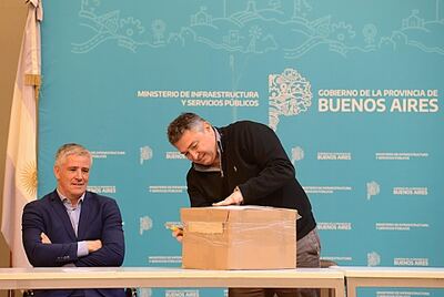 Navarro: La Provincia licitó obras de desagües pluviales para la ciudad