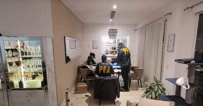 Secuestran casi 600 mil dólares en la casa de la modelo Sofía Clerici