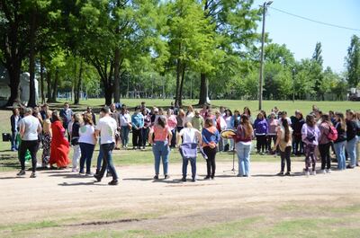 Mercedes: Se realizó “Mercedes Medita” en el Parque Municipal