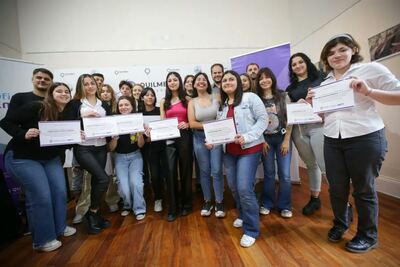 Quilmes: Entregaron diplomas a estudiantes de la EEST Nº 5