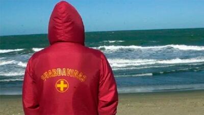 Mar del Plata: Guardavidas acordaron un aumento salarial del 38%