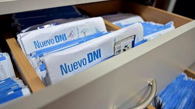 Renaper: Lanzan el nuevo DNI electrónico con chip y código QR