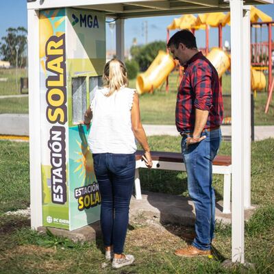 Miramar: El intendente visitó la nueva estación solar en el “Punto Limpio Miramar”