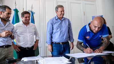 Almirante Brown: Pasan a planta permanente y transitoria a más de 40 empleados municipales