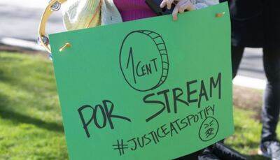 Músicos arremeten contra Spotify