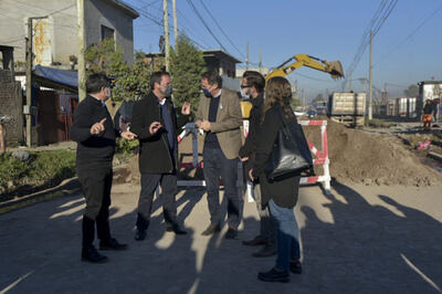 En Escobar y Mercedes, Simone recorrió obras con De Pedro, Arroyo y Katopodis
