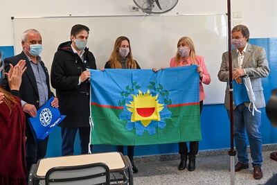 Agustina Vila inauguró un nuevo jardín de infantes y obras en una primaria de Almirante Brown
