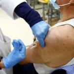 Vacunación: Confirman tercera dosis para toda la población