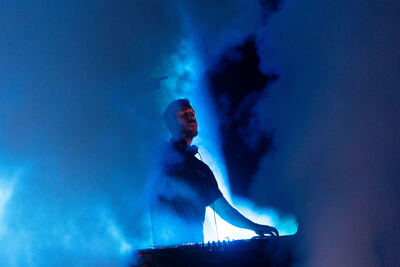 Calvin Harris convirtió al Movistar Arena en una gran disco