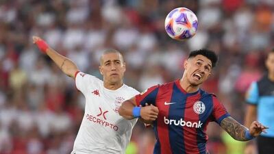 San Lorenzo se quedó con la cima tras el empate en el clásico
