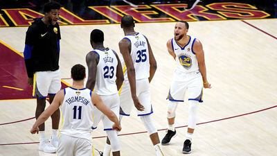 Está sentido el campeón: Warriors, pisotón, escándalo y nueva derrota