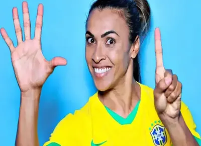 Con 37 años, la brasileña Marta jugará su sexto Mundial de fútbol