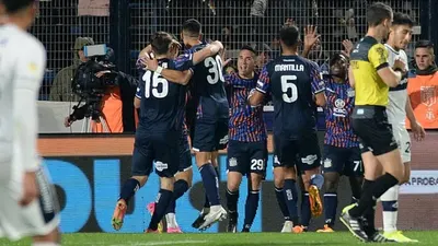 Gimnasia no pudo con Talleres en el bosque
