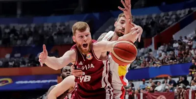 Mundial de básquet: Letonia dio el golpe, remontó 11 puntos en el último cuarto y le ganó al campeón España