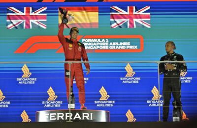 Fórmula 1: Sainz cortó la racha triunfal de Verstappen y se quedó con el Gran Premio de Singapur