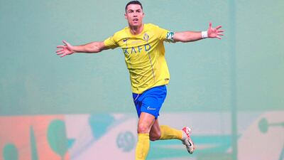 Cristiano Ronaldo: "Amo el fútbol, seguiré hasta que las piernas me lo permitan"