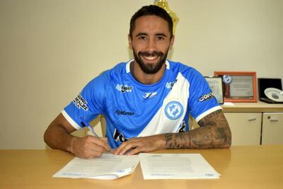 Nicolás Benavídez jugará en Villa San Carlos