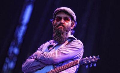 Eels adelantó su tema Goldy de su álbum Eels Time!