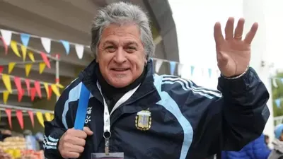 "El Pato" Fillol recuperó la medalla de campeón mundial que le habían robado