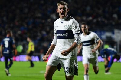 Liga Profesional: Gimnasia arrancó bien y superó a Vélez Sarsfield