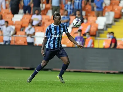 Mario Balotelli está muy cerca de jugar en un gigante sudamericano con DT argentino