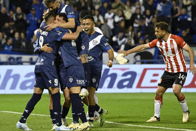 Liga Profesional: Estudiantes no pudo con Vélez y cayó por 2-0