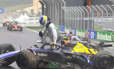 Franco Colapinto chocó en el Gran Premio de Brasil y quedó fuera de la competencia