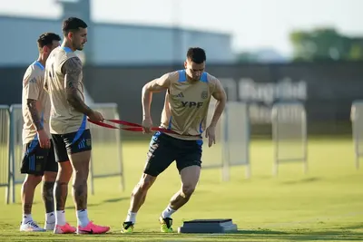 Los 11 de Lionel Scaloni para enfrentar a Paraguay