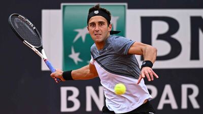 Tomás Etcheverry le ganó a Pavel Kotov y avanzó a octavos de final en Belgrado