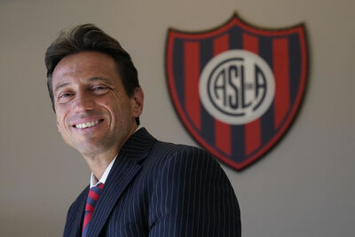 Escándalo en San Lorenzo: acusan al presidente Moretti de recibir dinero para fichar a un juvenil